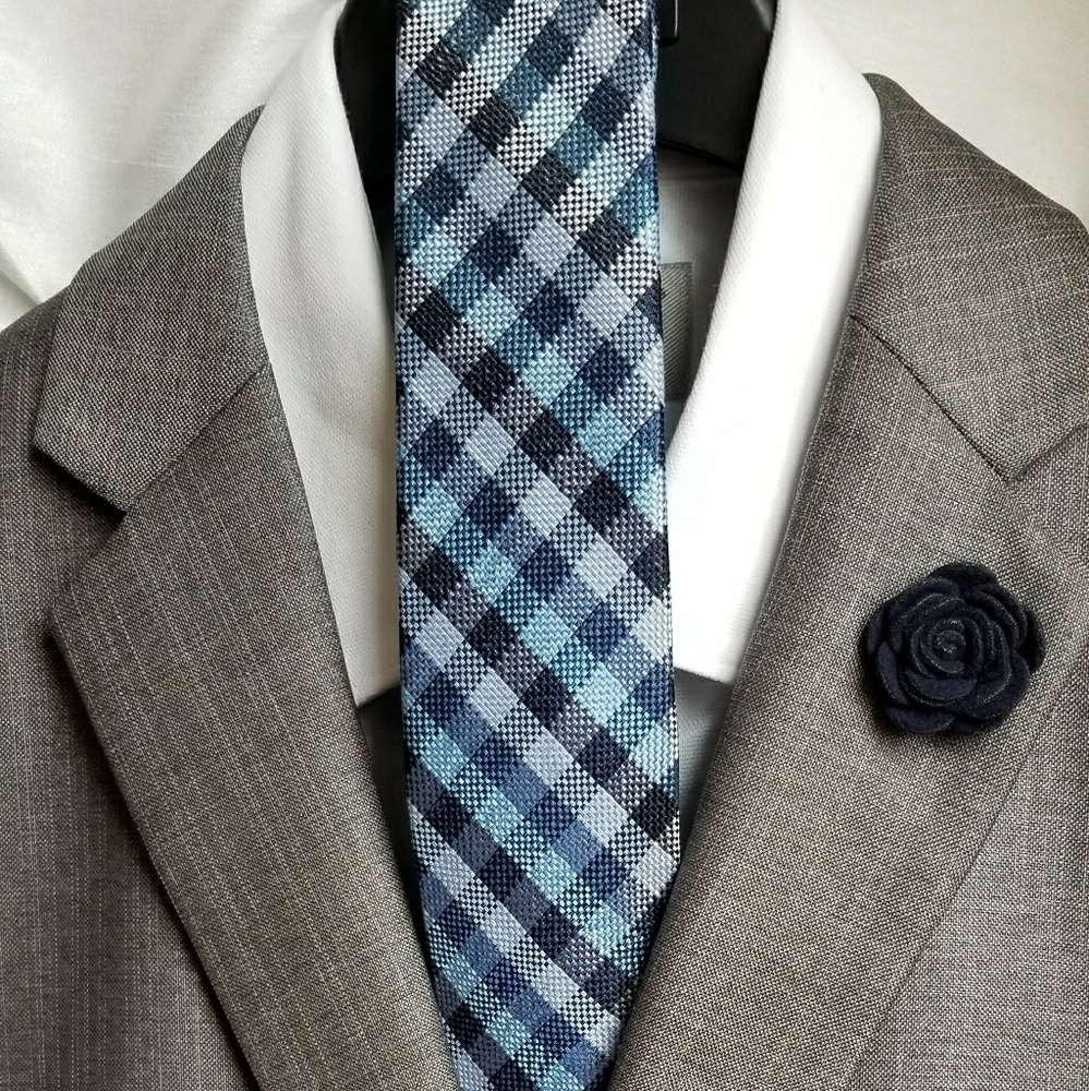 EXPRESS MODERN TIE